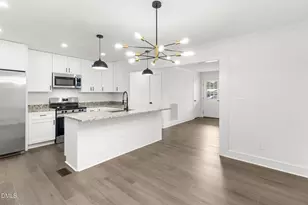 804 NW Lakecrest Dr, Fayetteville, NC 28301 - Photo 15