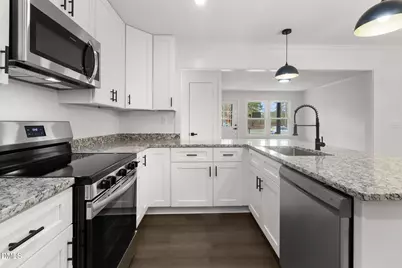 804 NW Lakecrest Drive, Fayetteville, NC 28301 - Photo 9