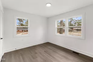 804 NW Lakecrest Dr, Fayetteville, NC 28301 - Photo 23