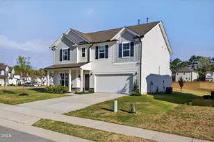 1839 Streamsong Cir, Fuquay Varina, NC 27526 - Photo 5