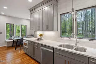 410 Gibbon Dr, Chapel Hill, NC 27516 - Photo 13