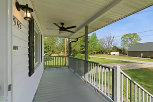 945 Old School Rd, Four Oaks, NC 27524 - Photo 3