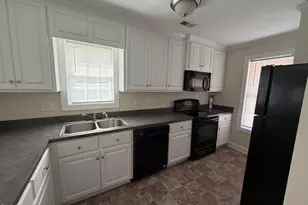 4008 Huntsmoor Ln, Wilson, NC 27896 - Photo 3