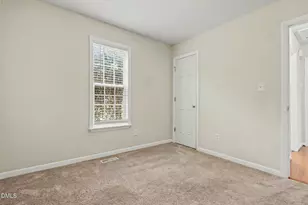 956 S Philwood Ct, Fuquay-Varina, NC 27526 - Photo 9