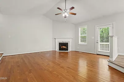 956 S Philwood Court, Fuquay-Varina, NC 27526 - Photo 3