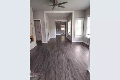 610 S Wakefield Street, Zebulon, NC 27597 - Photo 5