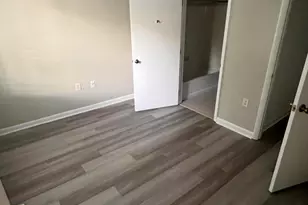 1431 Collegiate Cir, Raleigh, NC 27606 - Photo 11