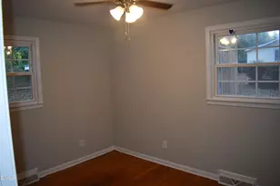 105 Ingle St, Siler City, NC 27344 - Photo 27