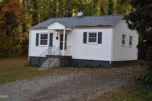 105 Ingle St, Siler City, NC 27344 - Photo 15