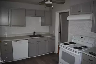 105 Ingle St, Siler City, NC 27344 - Photo 3