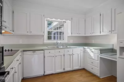 200 E Pope Avenue, Kenly, NC 27542 - Photo 13