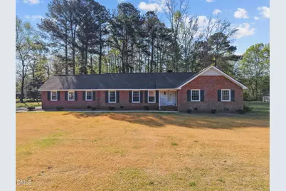 200 E Pope Avenue, Kenly, NC 27542 - Photo 3