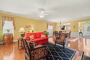 904 Peltier Dr, Cary, NC 27519 - Photo 17