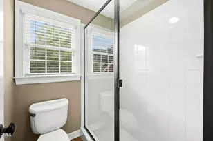 101 Gentlewoods Dr, Cary, NC 27518 - Photo 25