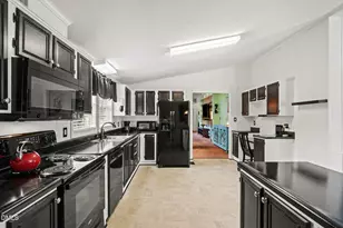 8417 Kenridge Ln, Fuquay Varina, NC 27526 - Photo 9