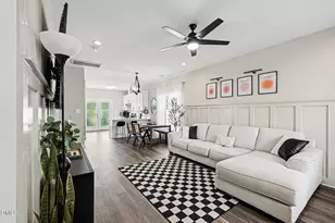 807 A Peedin St, Selma, NC 27576 - Photo 5