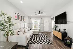 807 A Peedin St, Selma, NC 27576 - Photo 3