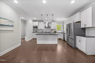 197 Kings View Ln, Chapel Hill, NC 27517 - Photo 9