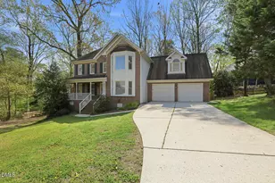 17 Edinburgh Pl, Clayton, NC 27527 - Photo 3