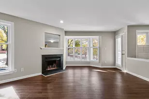 911 Washington St, Raleigh, NC 27605 - Photo 3