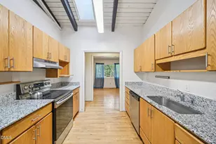 102 Keith Rd, Carrboro, NC 27510 - Photo 19