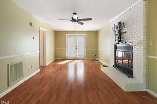 204 E Dynasty Dr, Cary, NC 27513 - Photo 9