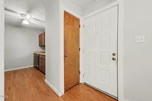 209 Carmichael Ct, Cary, NC 27511 - Photo 7