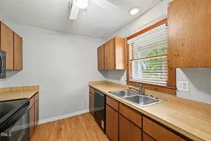209 Carmichael Ct, Cary, NC 27511 - Photo 9