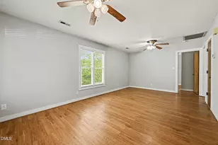 209 Carmichael Ct, Cary, NC 27511 - Photo 9