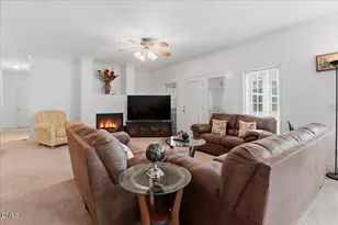 302 Martin Luther King Junior Dr, Smithfield, NC 27577 - Photo 9