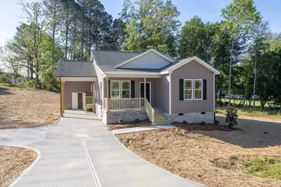 201 W Hamer Street, Coats, NC 27521 - Photo 1