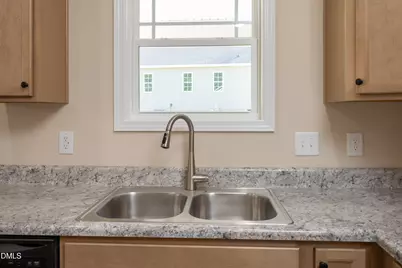 201 W Hamer Street, Coats, NC 27521 - Photo 9