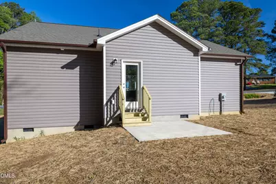 201 W Hamer Street, Coats, NC 27521 - Photo 25