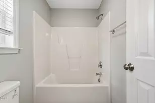 633 Sunray Dr, Clayton, NC 27520 - Photo 19