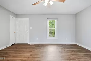 633 Sunray Dr, Clayton, NC 27520 - Photo 3