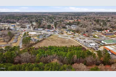 611 S Brightleaf Boulevard, Smithfield, NC 27577 - Photo 5