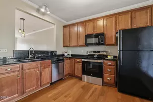 1047 Mica Lamp Ct, Apex, NC 27502 - Photo 5