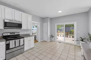 128 McKenzie Meadow Ln, Apex, NC 27539 - Photo 19