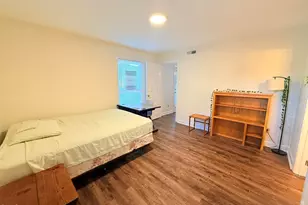 3537 Ivy Commons Dr, Raleigh, NC 27606 - Photo 11