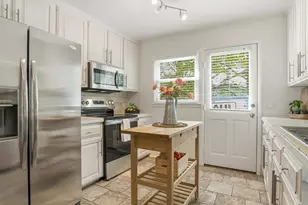 200 Brandon Ct, Raleigh, NC 27609 - Photo 9