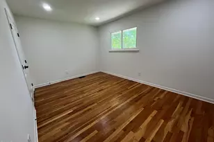 708 Hawes Ct, Raleigh, NC 27608 - Photo 7