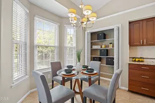 100 Trailview Dr, Cary, NC 27513 - Photo 13