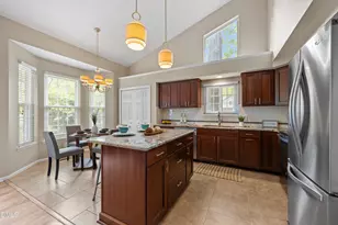 100 Trailview Dr, Cary, NC 27513 - Photo 15