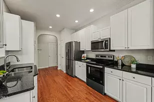 104 Whitehaven Ln, Cary, NC 27519 - Photo 9