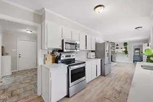 402 Crestview Dr, Durham, NC 27712 - Photo 11