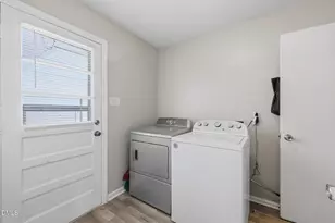 402 Crestview Dr, Durham, NC 27712 - Photo 23