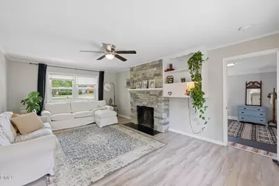 402 Crestview Drive, Durham, NC 27712 - Photo 5