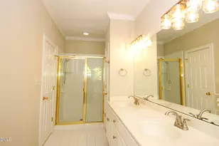 1327 Cameron View Ct, Raleigh, NC 27607 - Photo 9