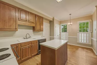 6107 Tipping Circle, Raleigh, NC 27609 - Photo 11