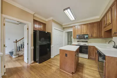 6107 Tipping Circle, Raleigh, NC 27609 - Photo 9